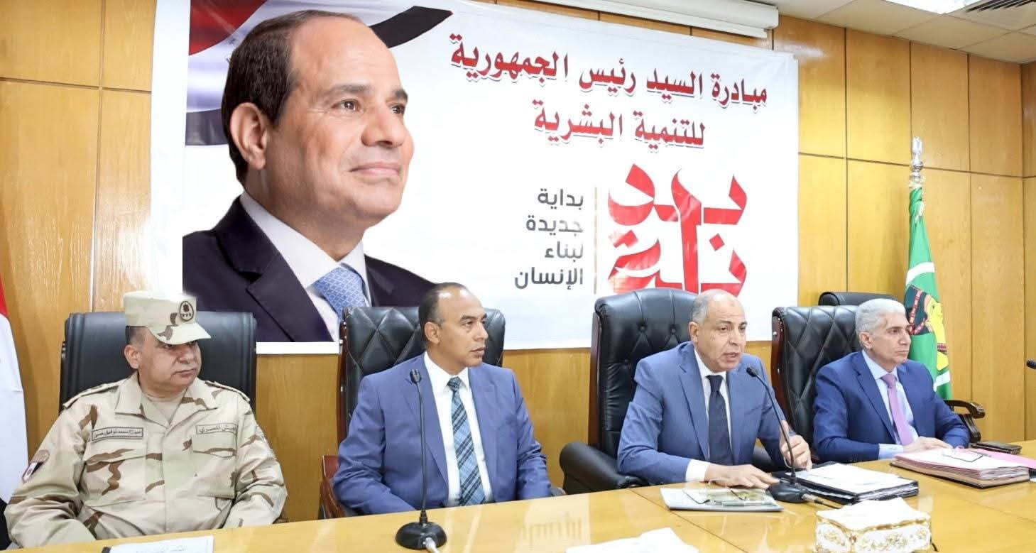 محافظ المنيا: تخصيص أراض جديدة لإنشاء مدارس ومعهد أزهري ومحطات صرف صحي
