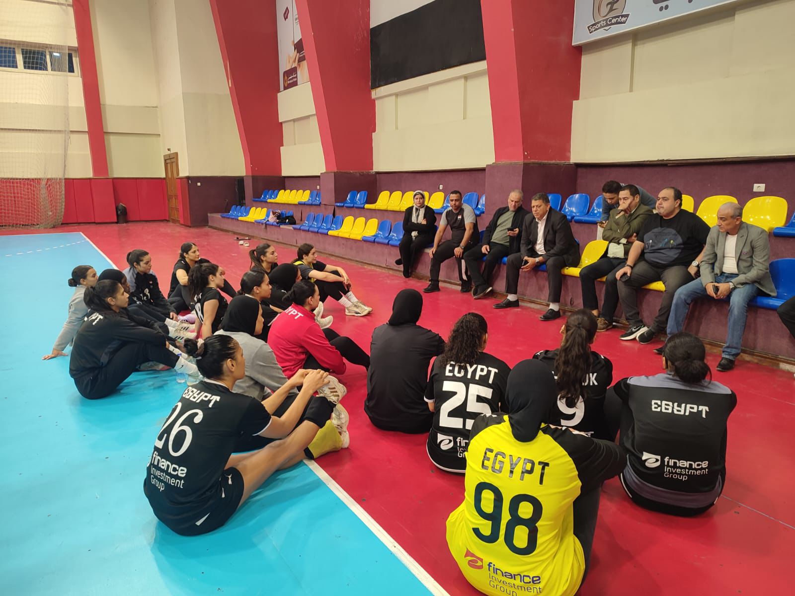 رسائل رئيس اتحاد اليد إلى منتخب مصر للسيدات قبل المشاركة "التاريخية" في المونديال