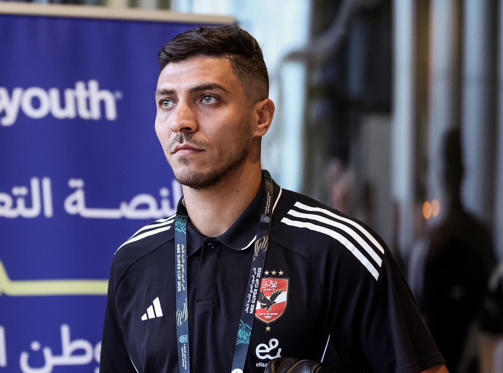 بدلاء الأهلي أمام الزمالك في نهائي السوبر .. عودة شريف وغياب أفشه