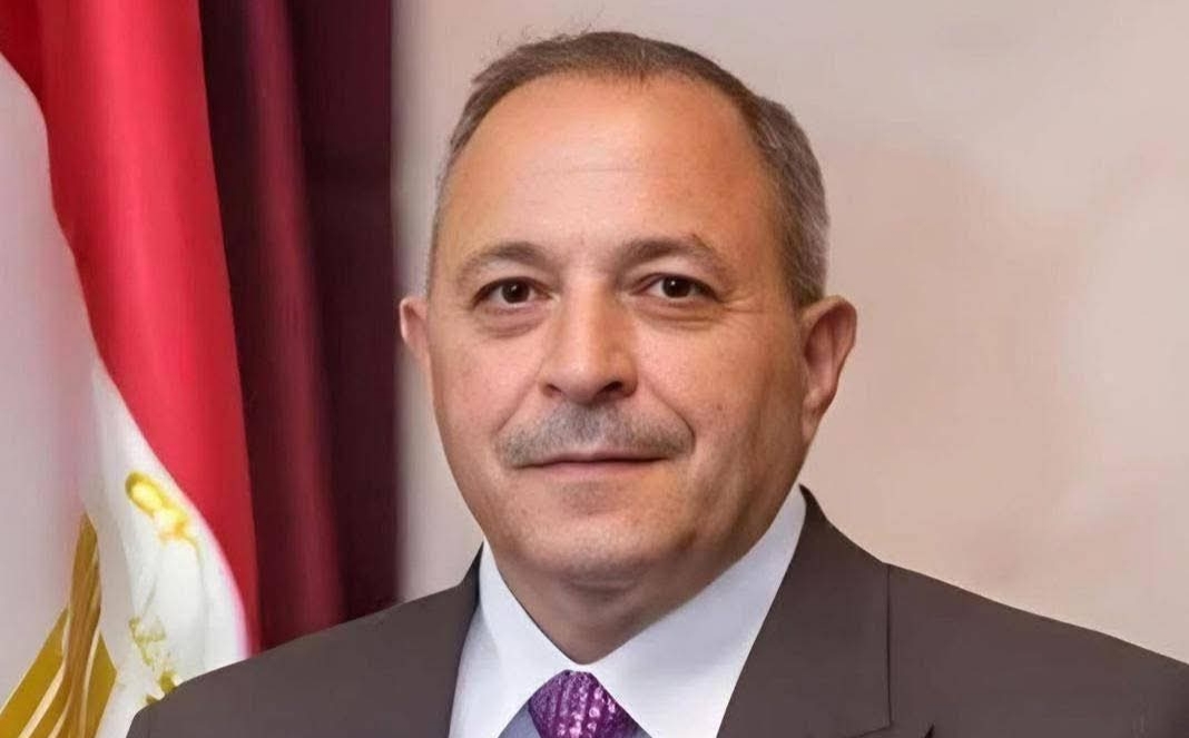 محافظ بورسعيد يصدق على النزول شهرين في سن القبول للصف الأول الابتدائي