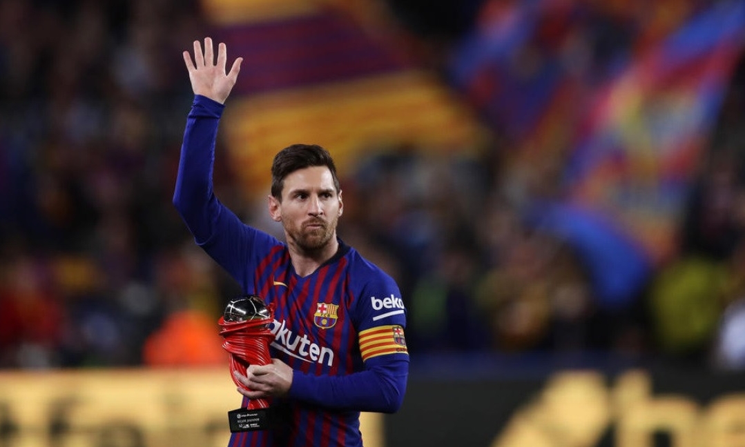 هل يعود ميسي؟.. برشلونة يدرس المكاسب الاقتصادية الضخمة لعودة الأسطورة