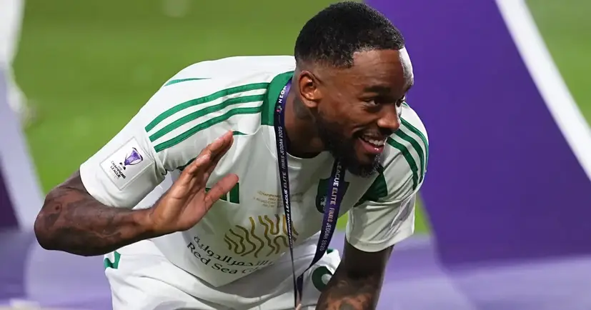 الأهلي السعودي يتمسك بإيفان توني رغم اهتمام أندية الدوري الإنجليزي