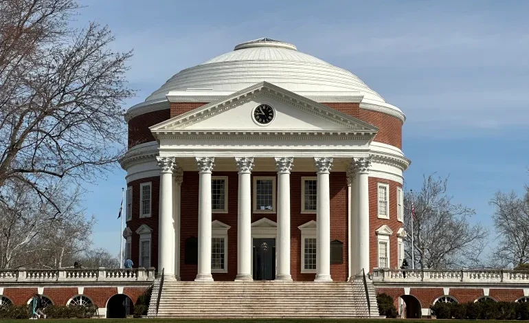 جامعة فرجينيا الأمريكية