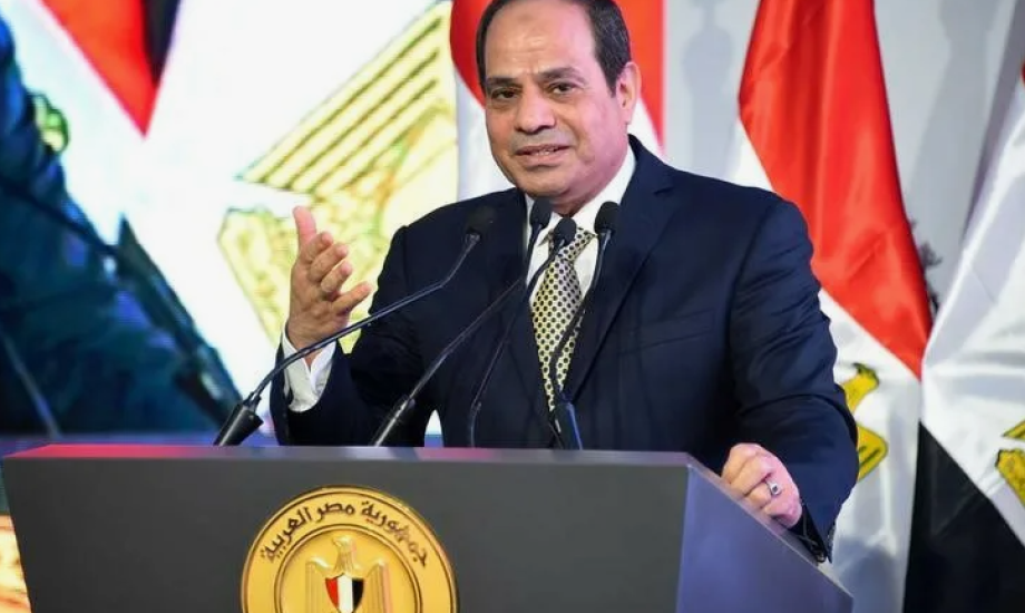 موكب مهيب .. لحظة وصول الرئيس السيسي إلى حفل افتتاح المتحف المصري الكبير