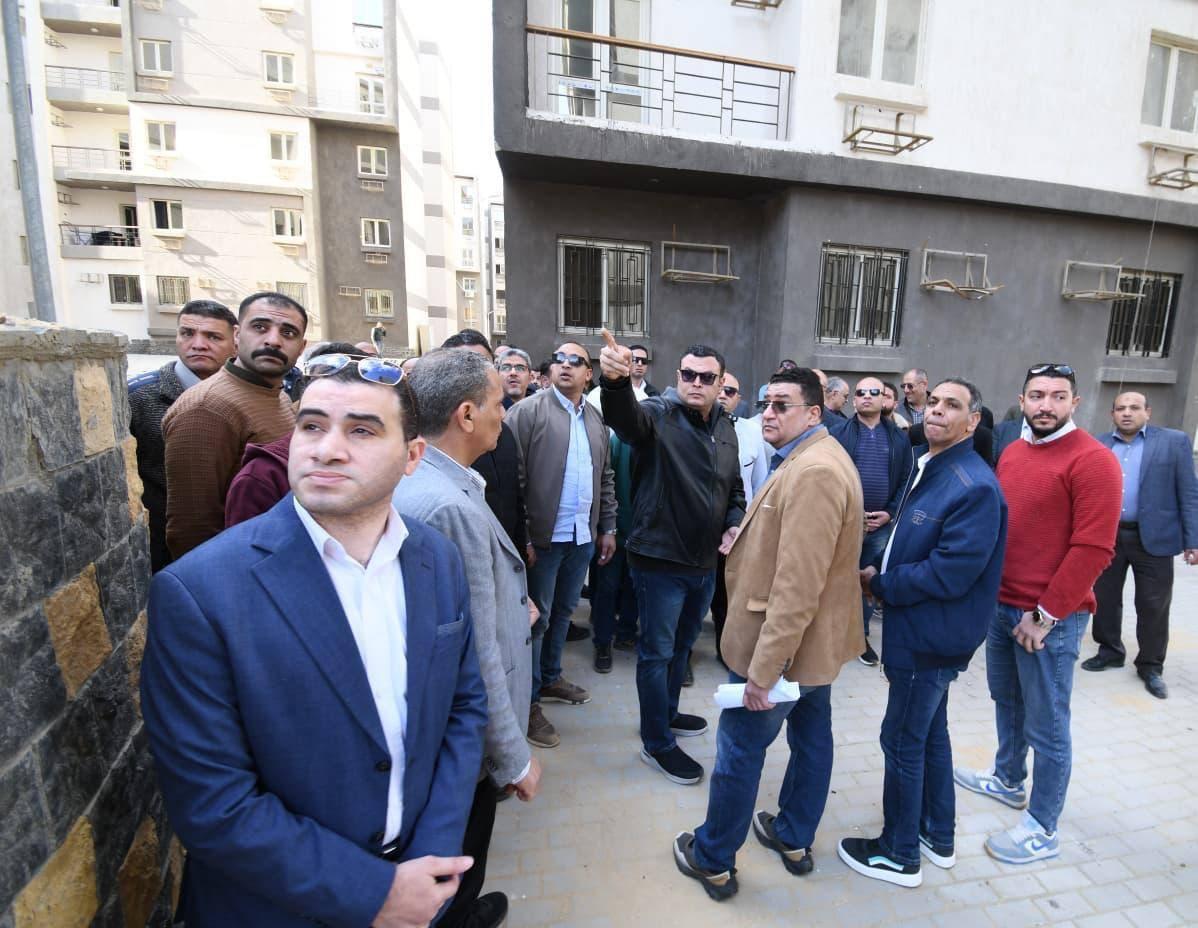 وزير الإسكان يتفقد مشروعات «جنة» و«ديارنا» و«دار مصر» بالقاهرة الجديدة