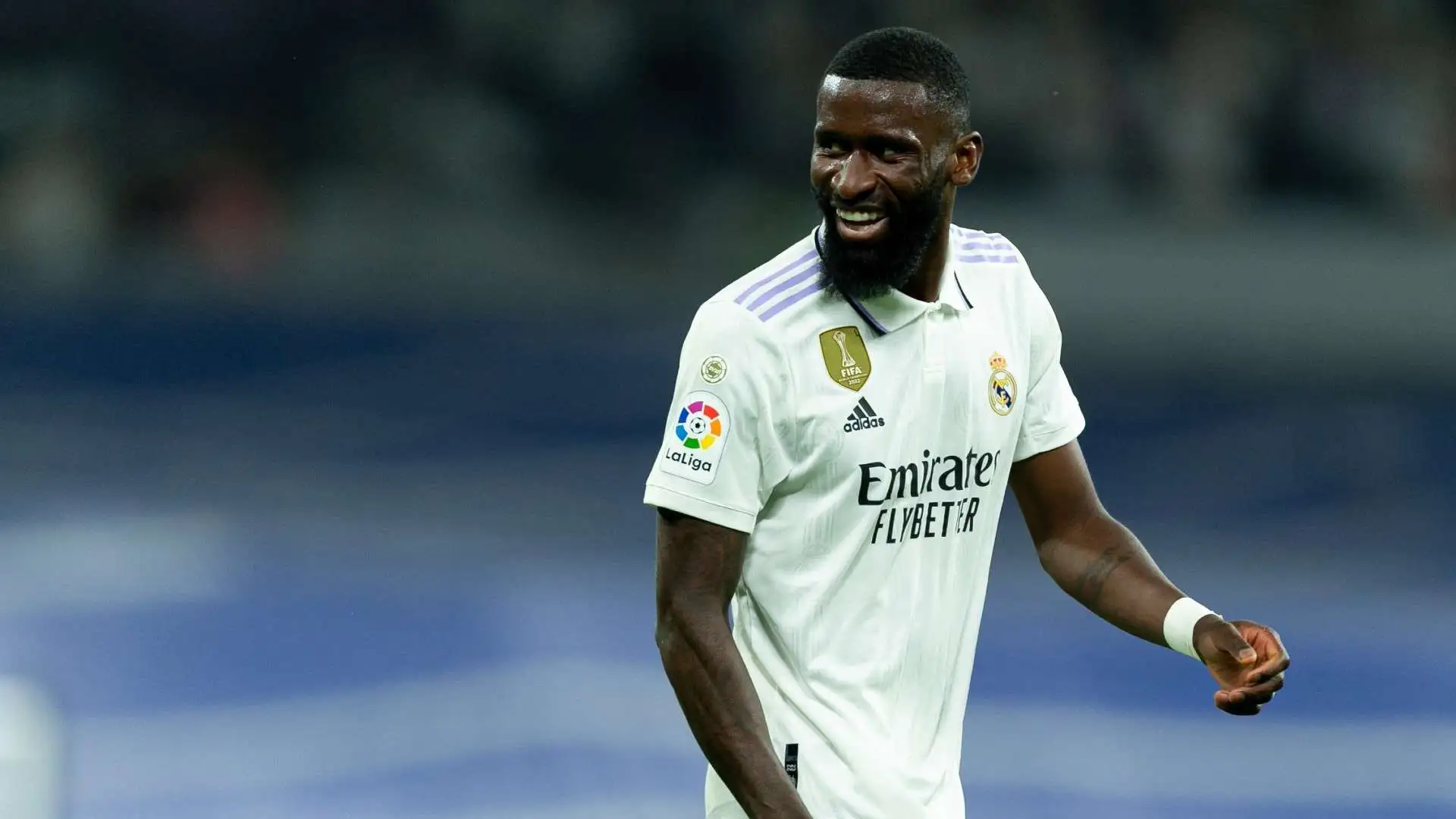 ريال مدريد يتمسك بقائده.. والنادي يخطط لمحادثات تجديد عقد أنتونيو روديجر