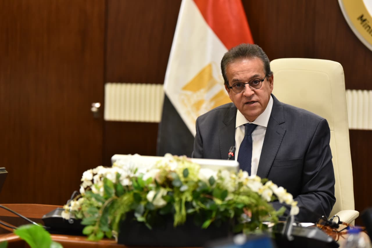 وزير الصحة يتابع مع محافظ البحيرة إنجاز المشروعات الصحية ويبحث التوسع في الخدمات