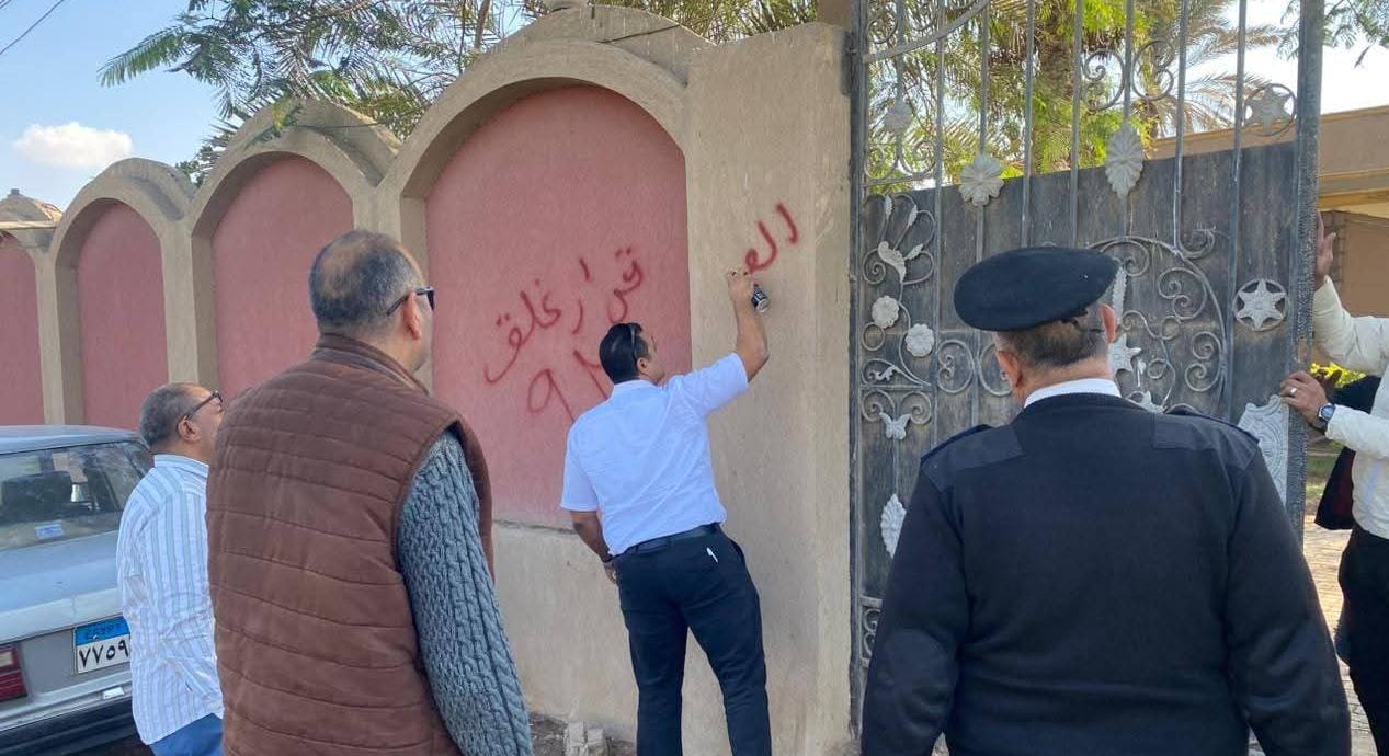 محافظة الجيزة تغلق كيانات مخالفة بالعمرانية وكرداسة
