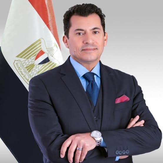 رئيس جامعة حلوان يهنئ وزير الشباب والرياضة بترشيحه لرئاسة لجنة اليونسكو للتربية البدنية والرياضة