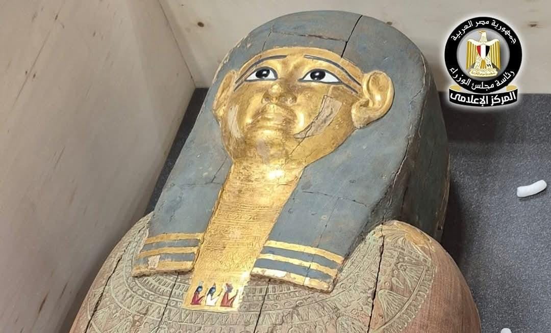 مصر تتسلم قطعتين أثريتين من بلجيكا ثبت خروجها من البلاد بطريقة غير شرعية