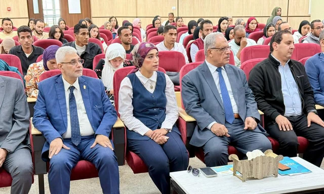 جامعة الأقصر تنظم ندوة تثقيفية للمشروع الوطني للقراءة