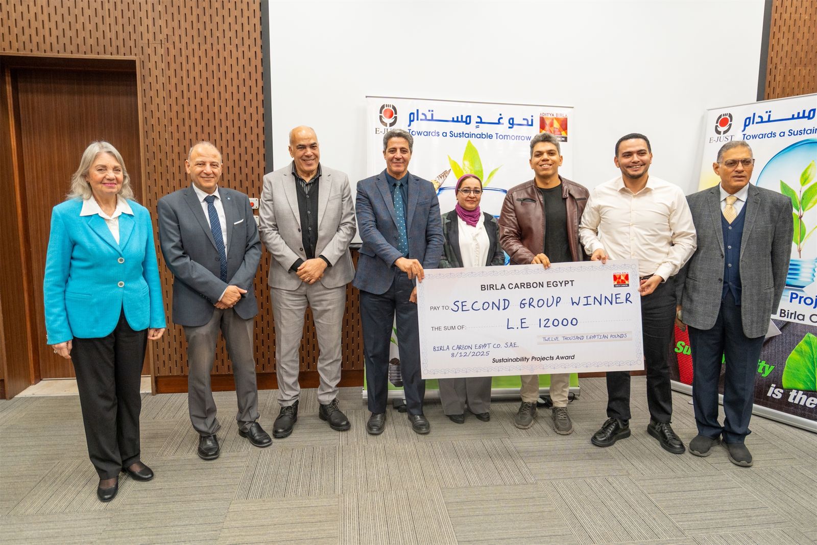 توزيع جوائز الفائزين بمسابقة “نحو غد مستدام” بالجامعة المصرية اليابانية