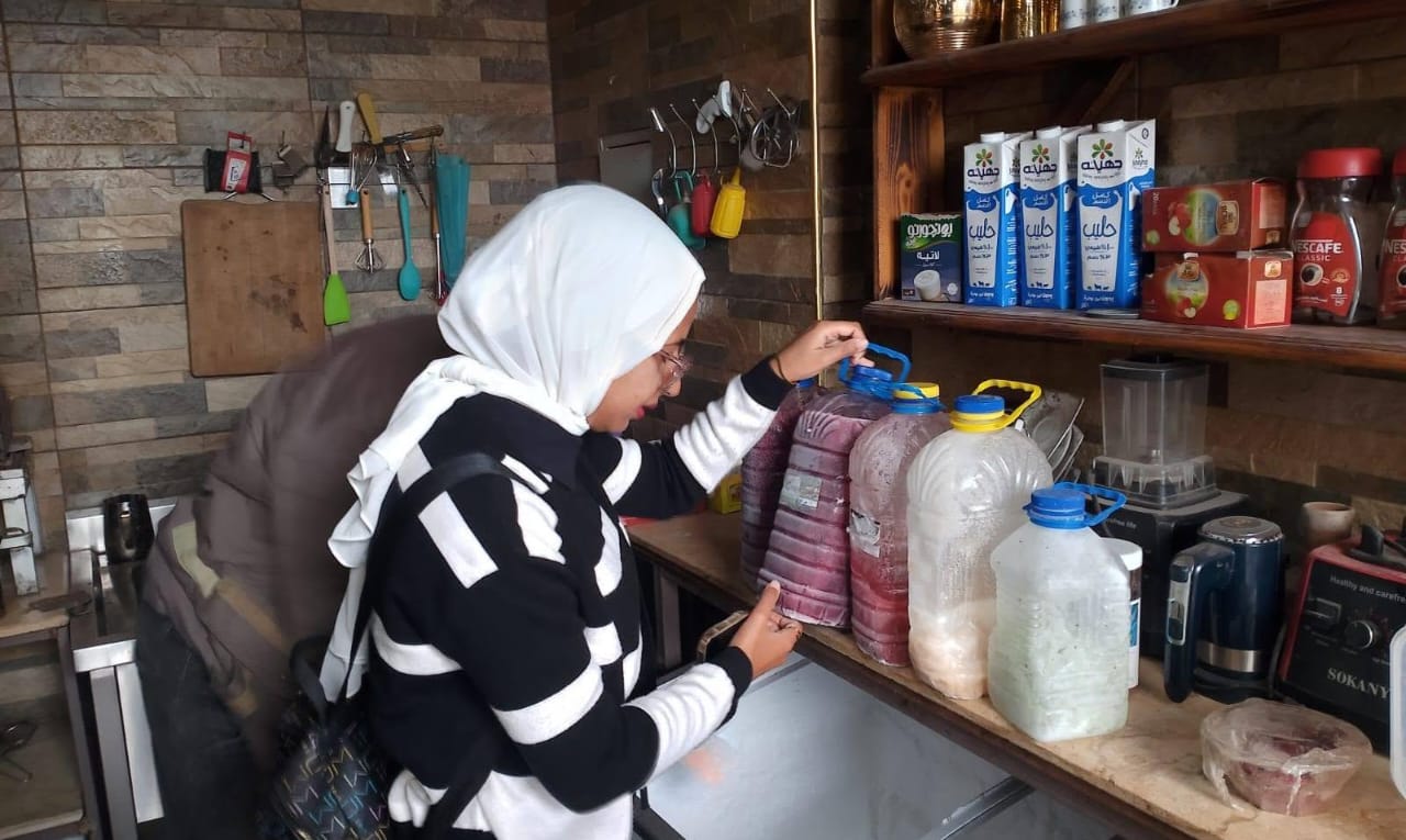 حملة تفتيشية للتأكد من سلامة الأغذية بمدينة الزرقا بدمياط