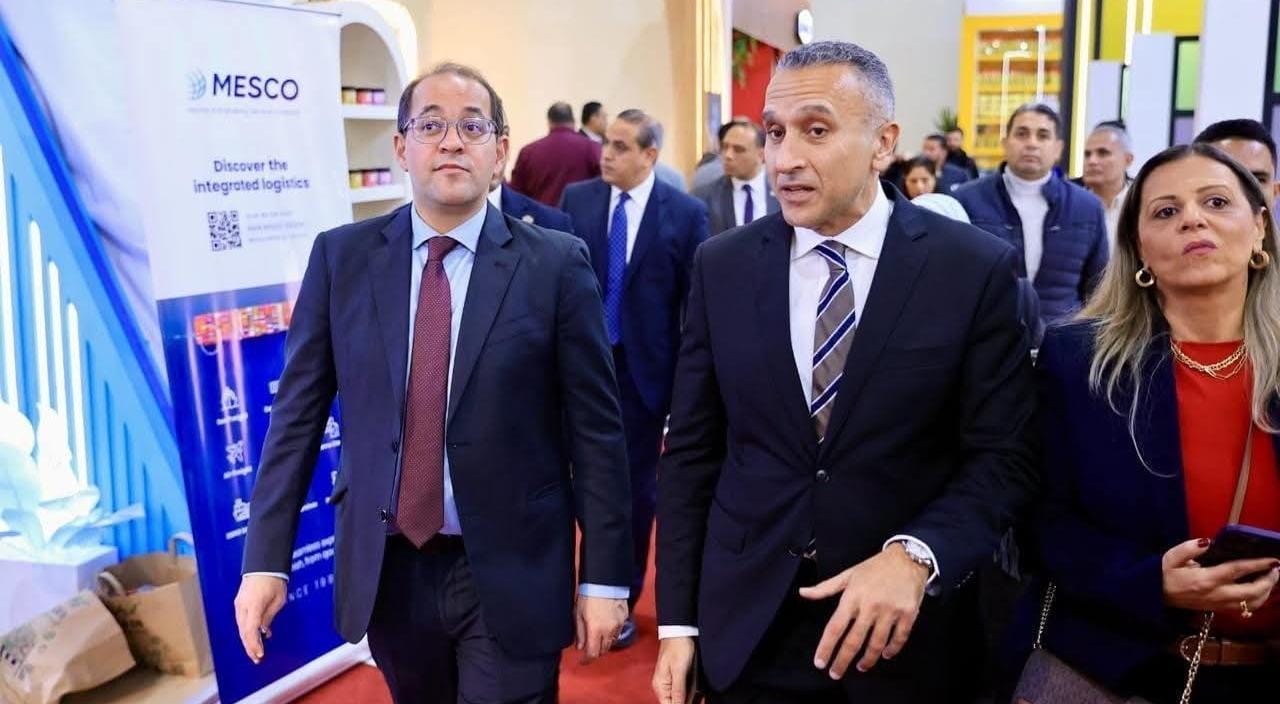 وزير المالية يتفقد معرض "فود أفريكا".. ويتحاور مع المستثمرين