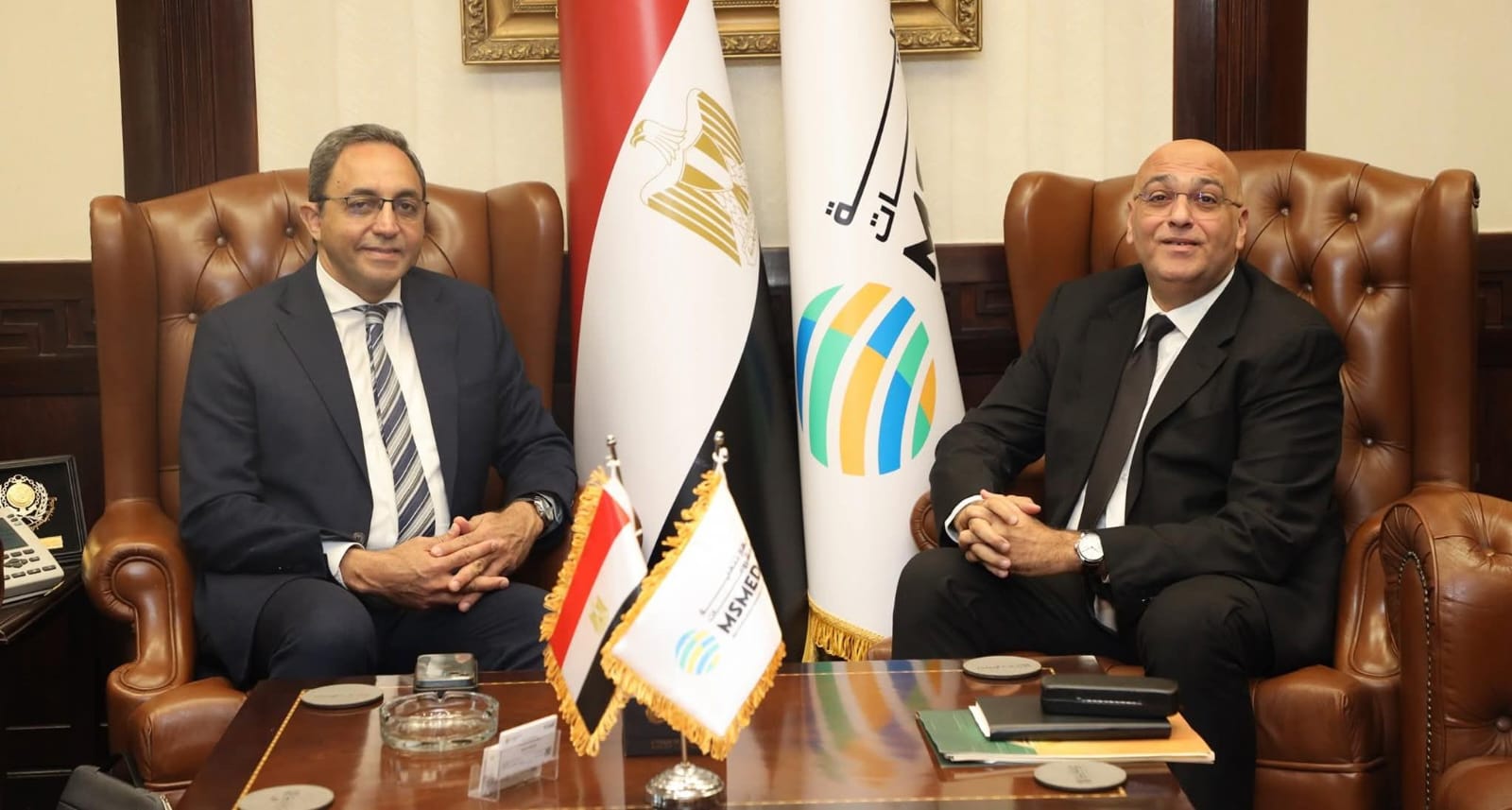 جهاز تنمية المشروعات يتعاون مع محافظة قنا لتطوير التكتلات الحرفية