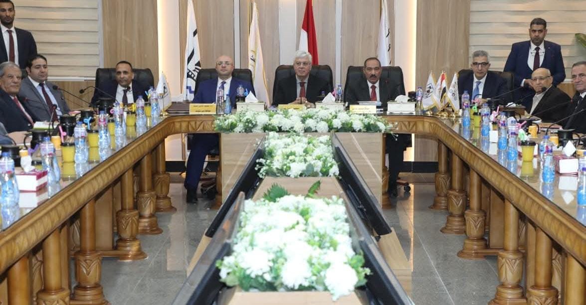 وزير التعليم العالي ومحافظ بني سويف يشهدان اجتماع مجلس شؤون المعاهد العليا الخاصة