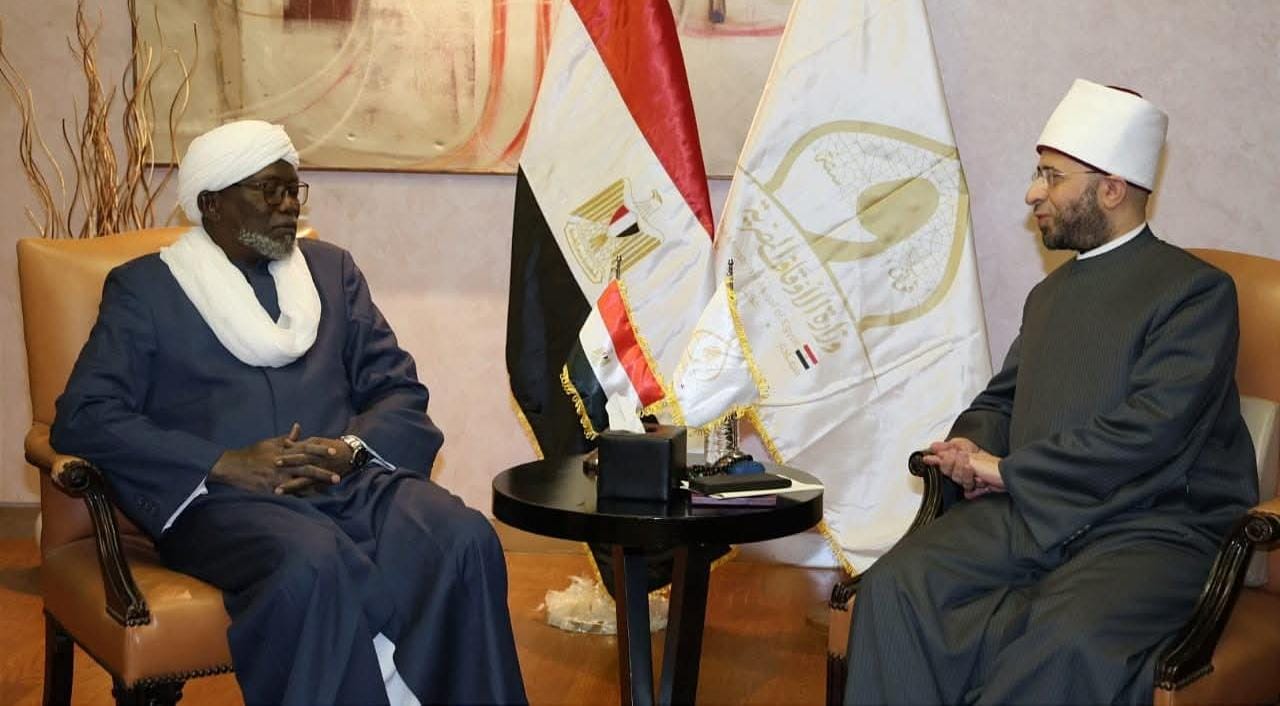 وزير الأوقاف يلتقي مفتي تشاد على هامش مؤتمر الإفتاء الدولي
