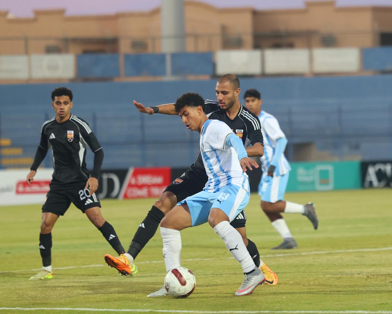 شباب بيراميدز يواصل السقوط في كأس عاصمة مصر بهزيمة جديدة من الجونة