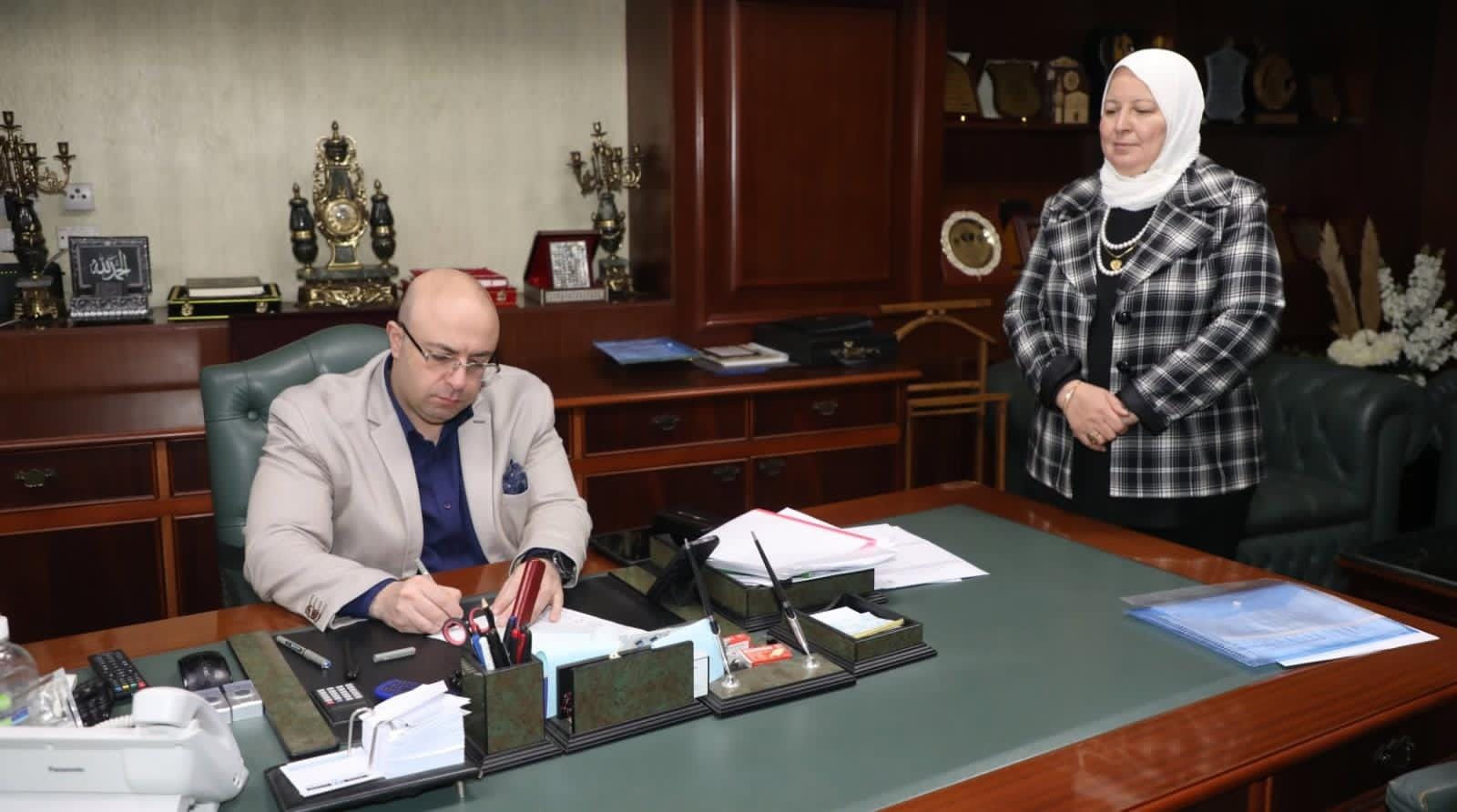 محافظ بني سويف يعتمد مواعيد امتحانات "التيرم الأول" لصفوف النقل والشهادة الإعدادية