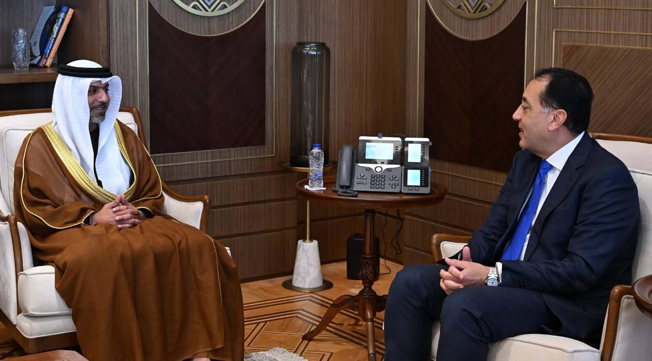 رئيس الوزراء يستقبل سفير دولة الإمارات العربية المتحدة لدى مصر