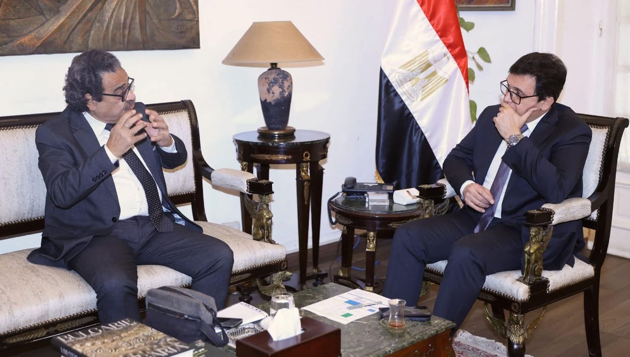 وزير الثقافة يبحث مع رئيس اتحاد الناشرين المصريين استعدادات معرض القاهرة الدولي للكتاب