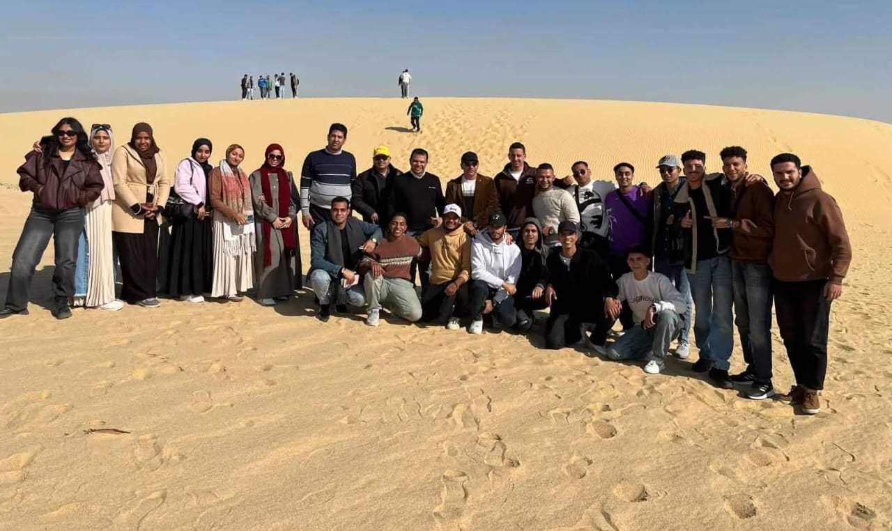 آداب "بني سويف" تنظم زيارة ميدانية لمنخفض وادي الريان لتعزيز الجانب التطبيقي للطلاب