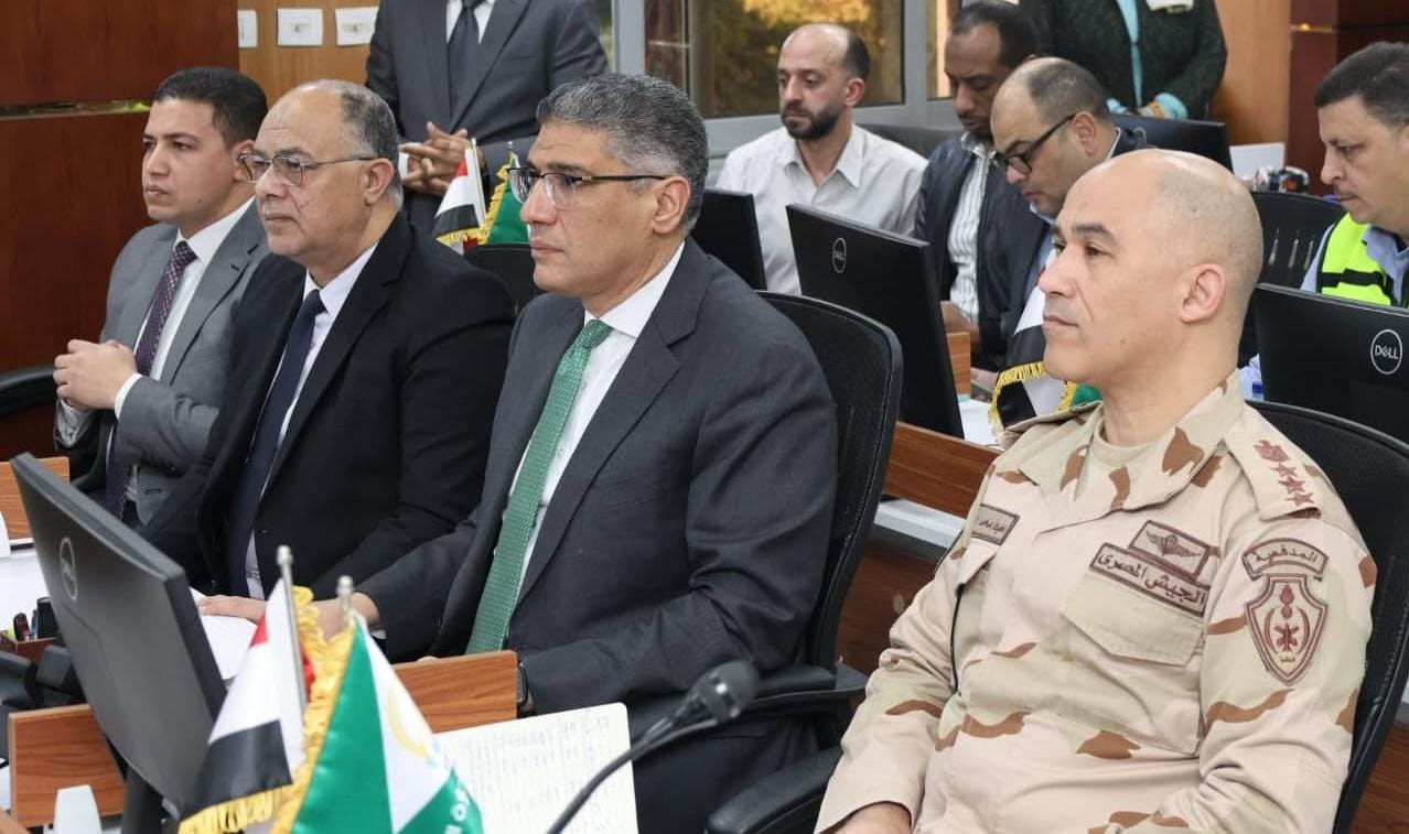محافظ الجيزة يتابع فتح لجان جولة الإعادة لانتخابات مجلس النواب