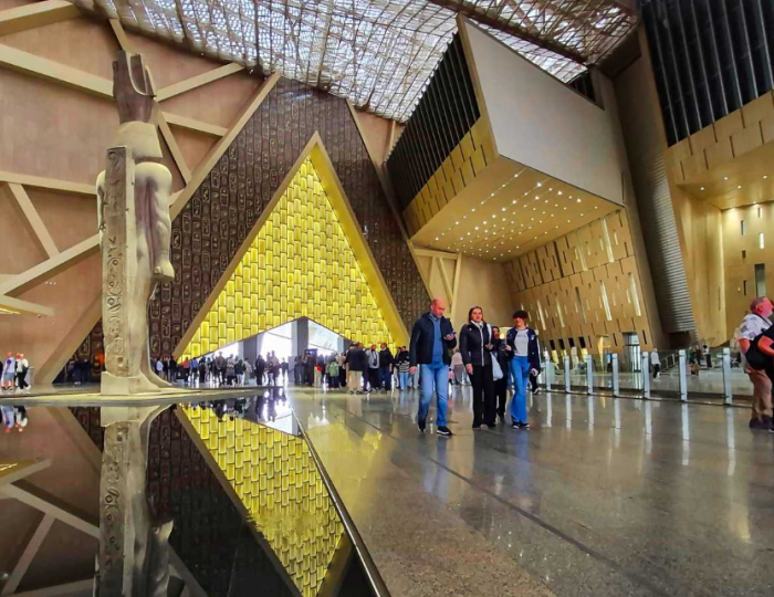فئات جديدة يحق لها الدخول المجاني بالمتحف المصري الكبير