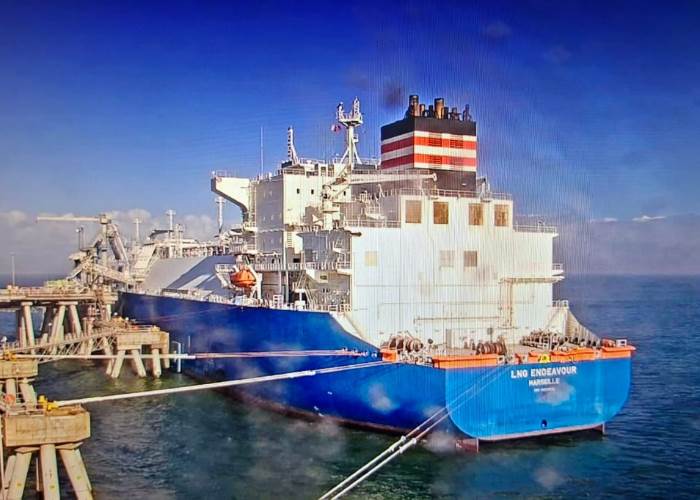 البترول: تصدير  شحنة غاز مسال جديدة من مجمع إدكو إلي كندا 
