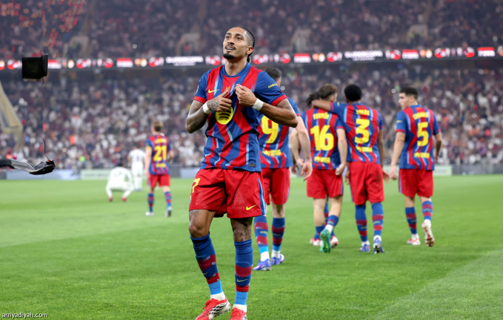 برشلونة يتوج بالسوبر الإسباني على حساب ريال مدريد في كلاسيكو مثير