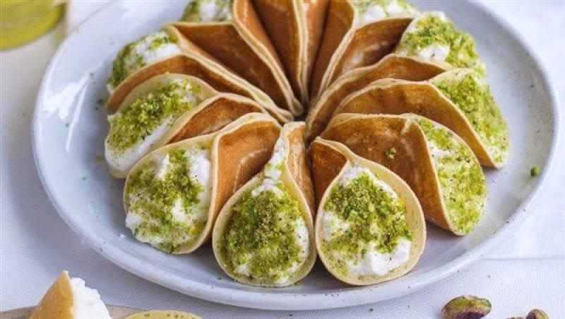 كيف تحافظين على القطايف طازجة حتى آخر يوم في رمضان؟