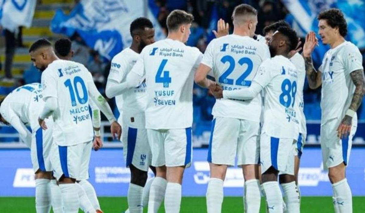 الهلال يتصدر دوري روشن