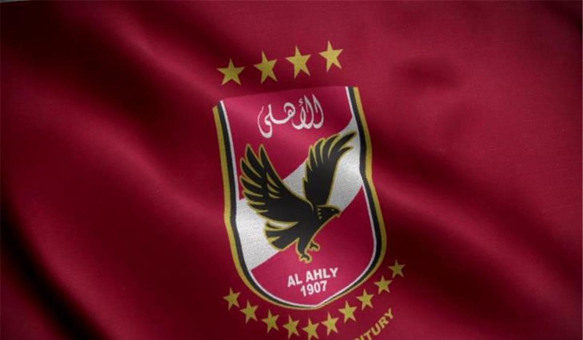 الأهلي يقترب من ضم المهاجم الأنجولي كامويش