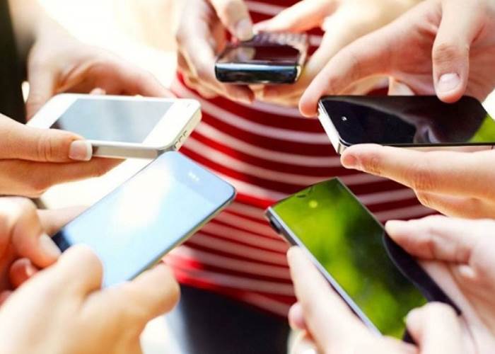 شعبة الاتصالات توضح موقف ارتفاع أسعار المحمول بعد وقف الإعفاء الجمركي