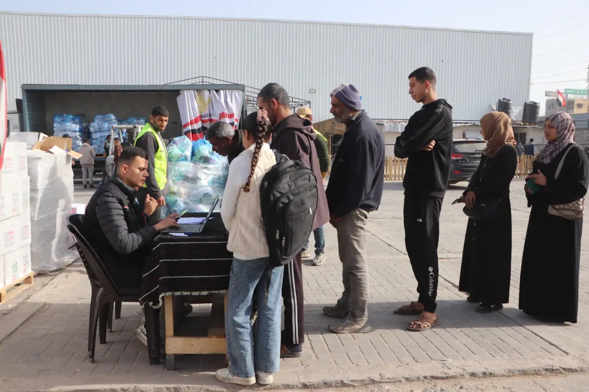 اللجنة المصرية تطلق حملة توزيع طرود غذائية لمرضى حساسية القمح في قطاع غزة