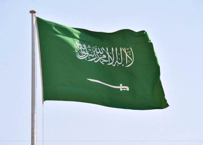 السعودية تمنع كتابة أسماء الله الحسنى على الأكياس والعبوات
