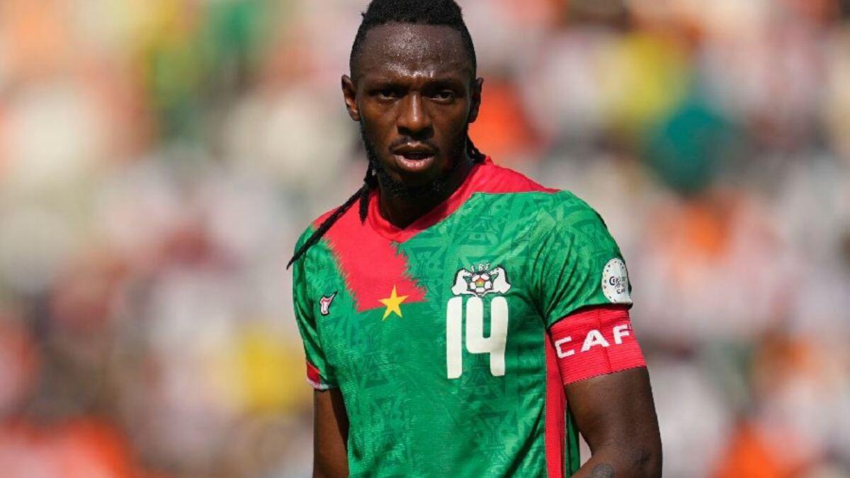 إيسوفو دايو يعلن إعتزاله اللعب الدولي مع منتخب بوركينا فاسو