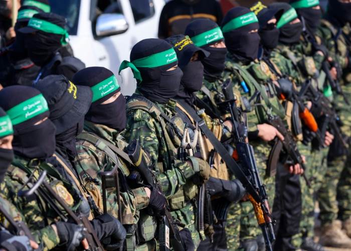 إعلام إسرائيلي: واشنطن تحدد موعدًا نهائيًا لنزع سلاح حماس