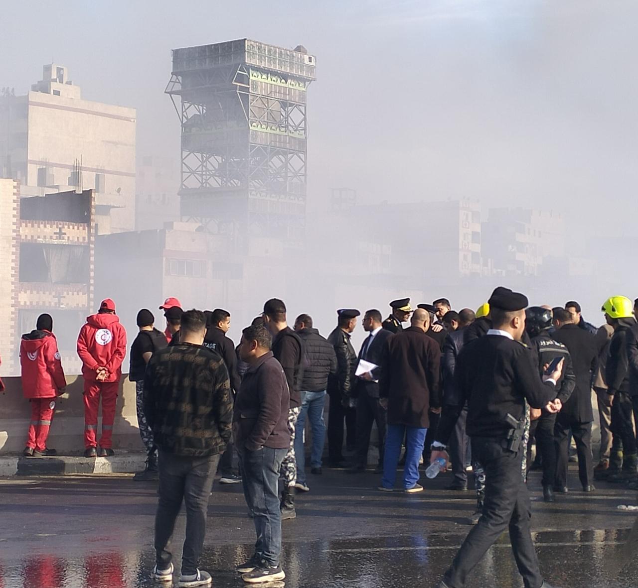 المباحث تستمع لأقوال شهود العيان في حريق الزرايب بمنشأة ناصر