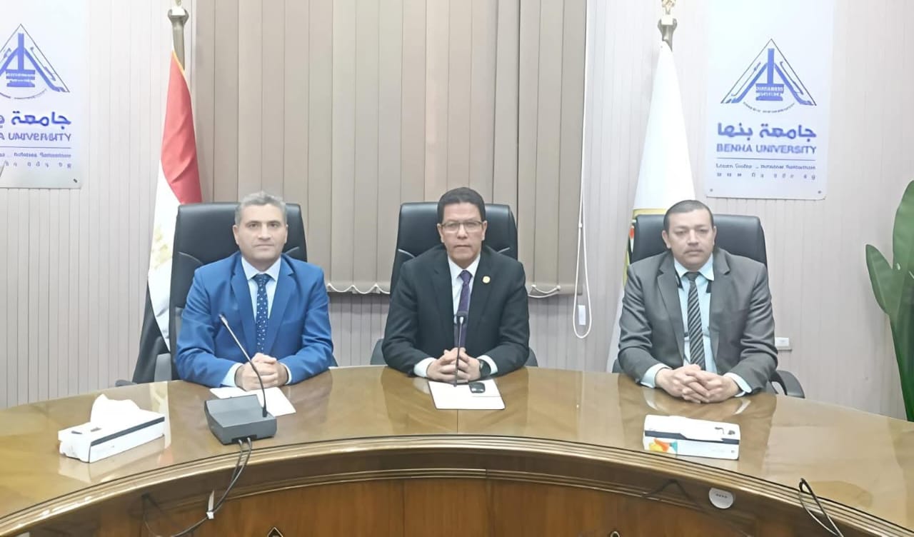 رئيس جامعة بنها يؤكد الحرص على تعزيز الابتكار ودعم التحول الرقمي وتطوير الخدمات