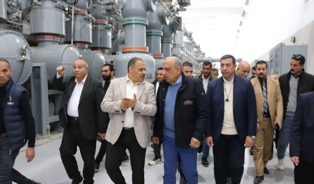وزير الكهرباء ومحافظ الشرقية يتفقدان محطة محولات الزقازيق