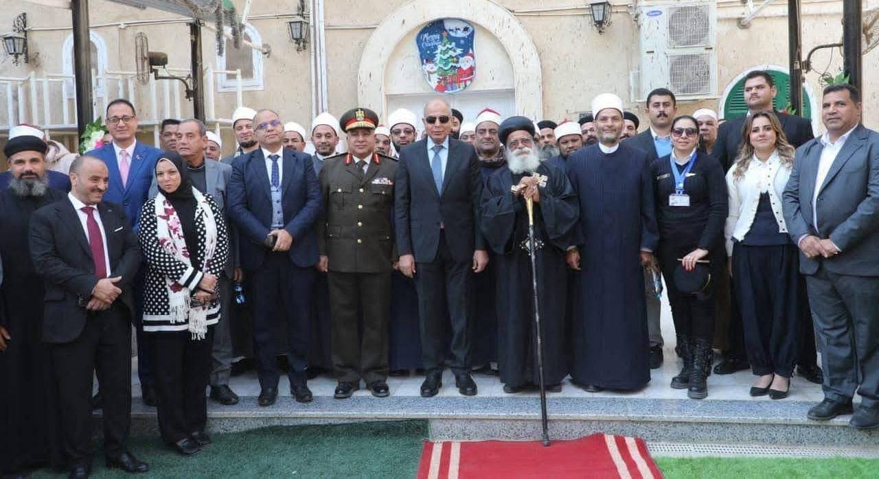 محافظ المنيا يزور مطرانيات مغاغة والعدوة ومطاي وبني مزار لتقديم التهنئة بعيد الميلاد المجيد