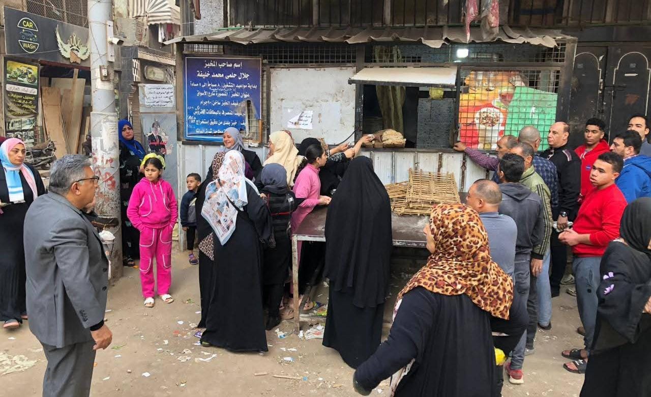 محافظ الدقهلية يتفقد المخابز بمدينة المنصورة