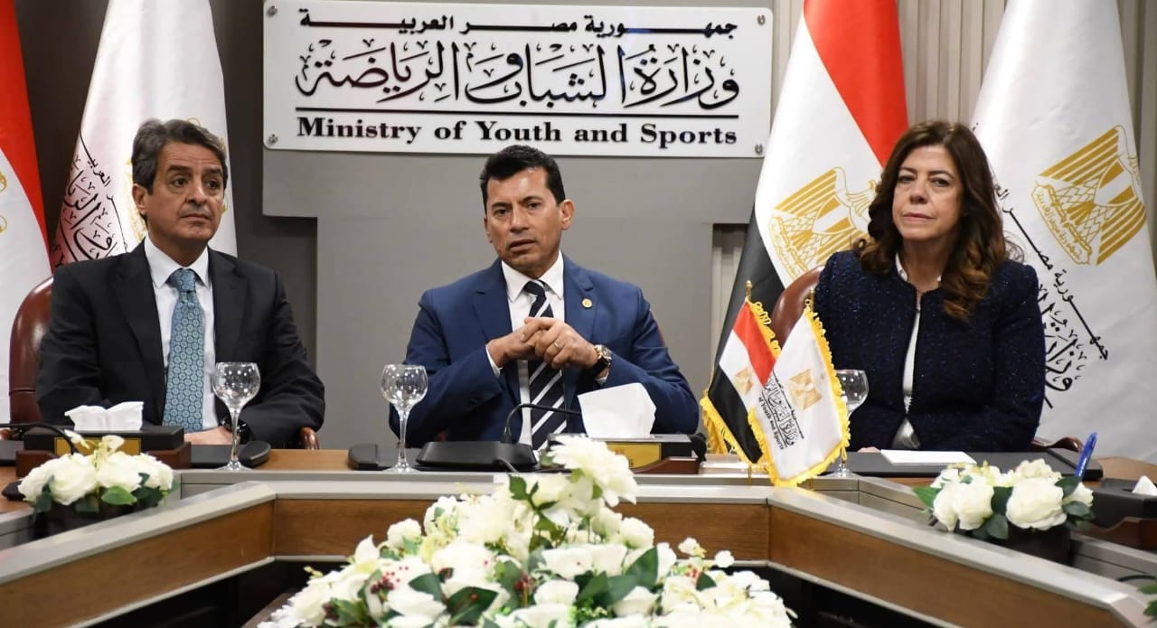 وزير الرياضة يبحث مع نظيريه اللبناني والأردني سبل تعزيز التعاون المشترك