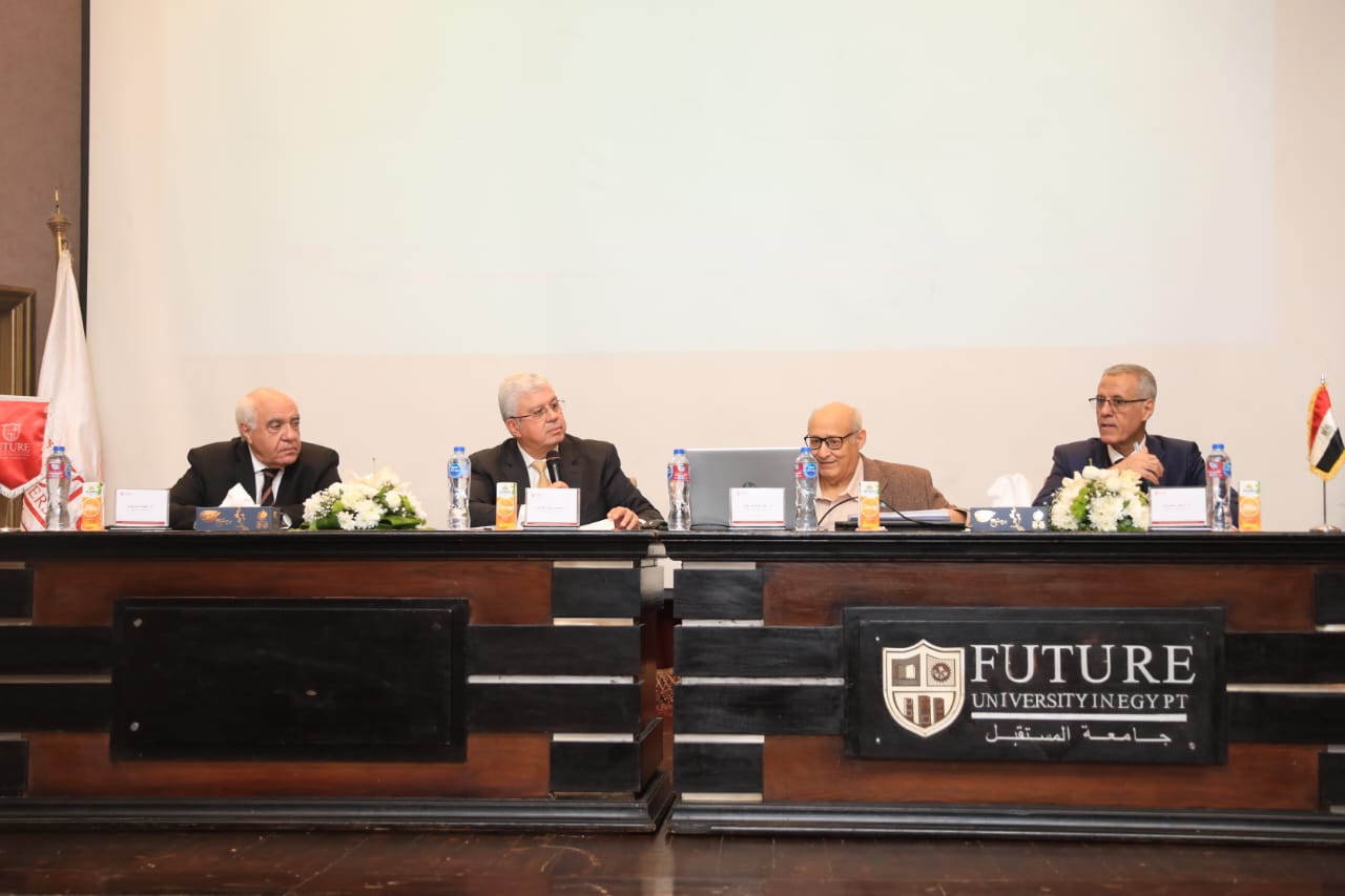عاشور يترأس اجتماع مجلس الجامعات الخاصة بجامعة المستقبل