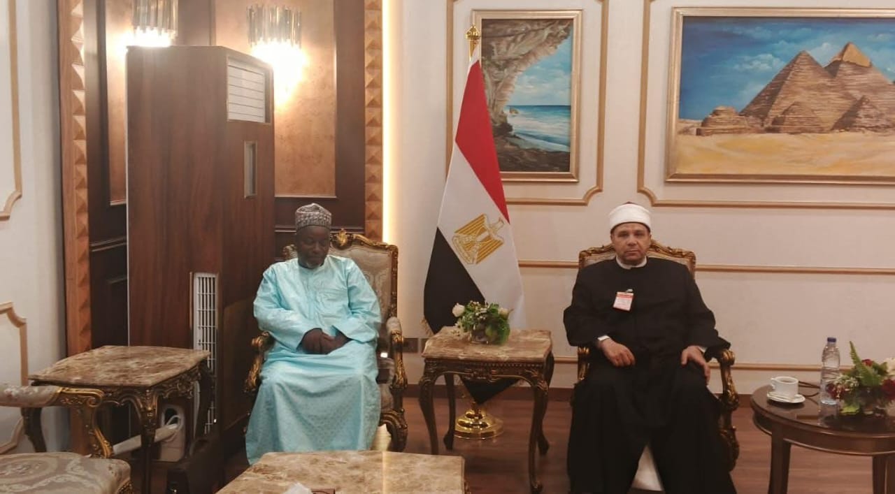 وصول مفتي الكاميرون إلى القاهرة للمشاركة في المؤتمر الدولي السادس والثلاثين للمجلس الأعلى للشئون الإسلامية