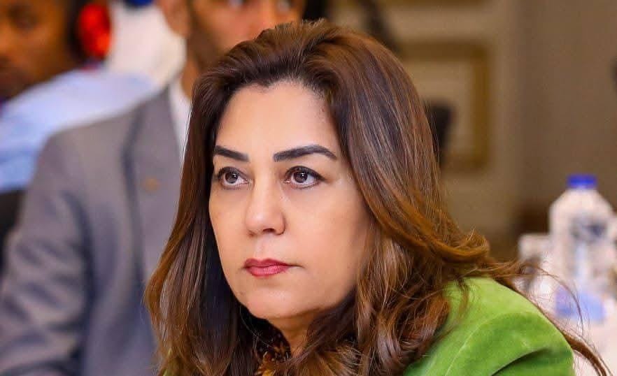 منال عوض: غلق 36 محل بدون ترخيص ورفع 154 حالة إشغال وتعديات للأرصفة ببعض الأحياء