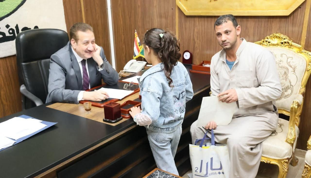 محافظ المنوفية: صرف مساعدات مالية وعينية لعدد من الحالات الإنسانية
