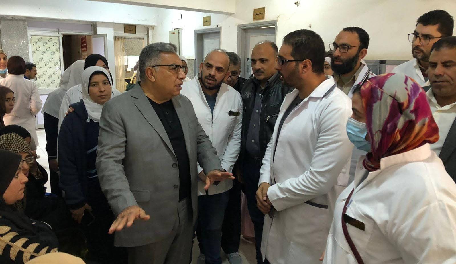 محافظ الدقهلية يتفقد مستشفى دكرنس العام خلال جولة مفاجئة