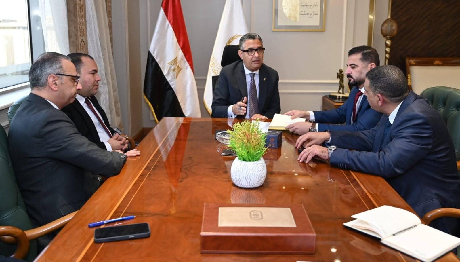وزير التموين يلتقي عدداً من أعضاء مجلسي النواب والشيوخ